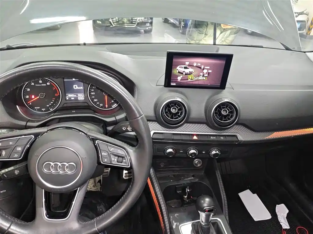Audi Q2L 2018 35 TFSI Launch Exclusive Edition China VI фото 10