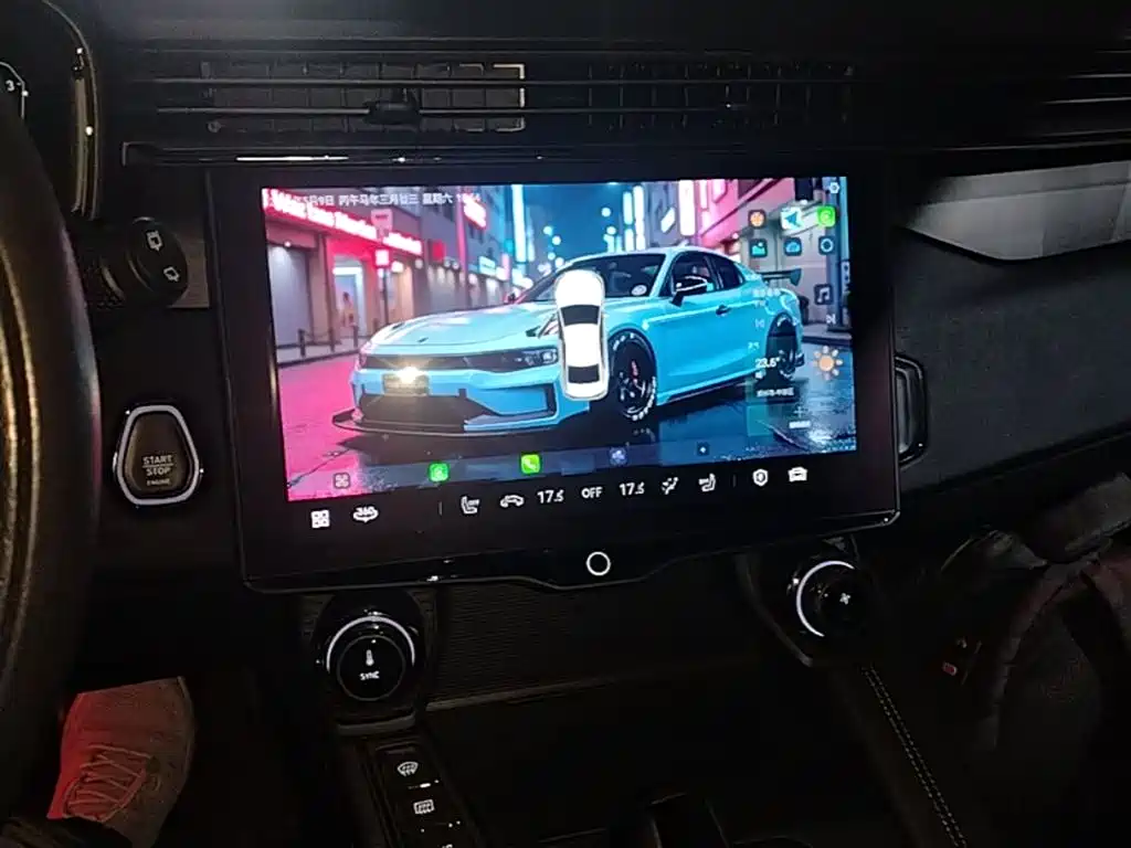 Lynk & Co 01 2021 2.0TD AWD Night Edition фото 13