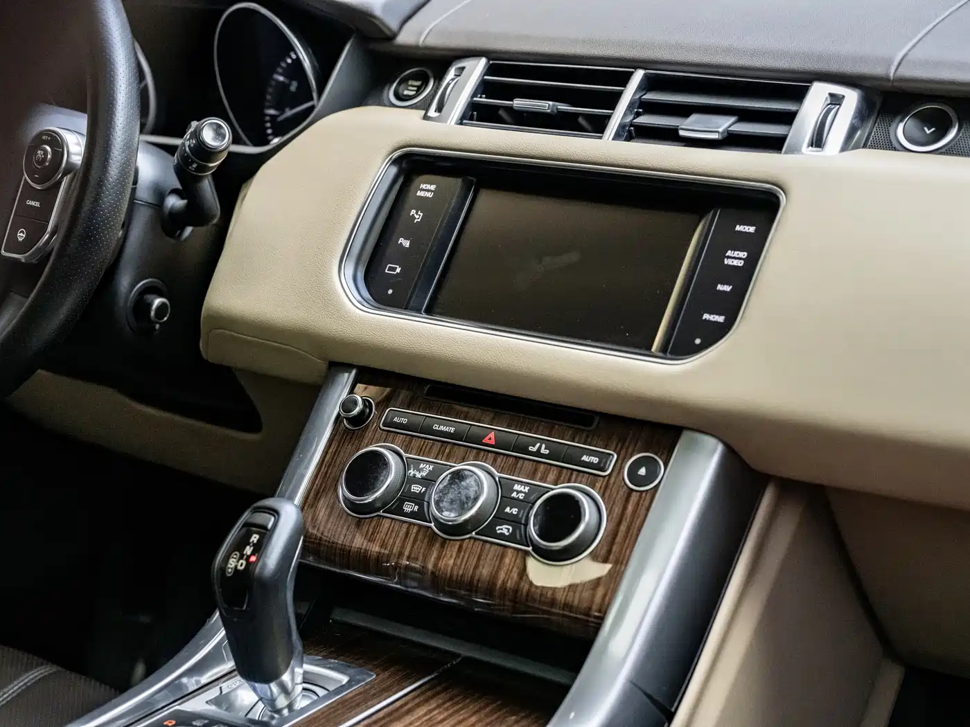 Land Rover Range Rover Sport фото 15