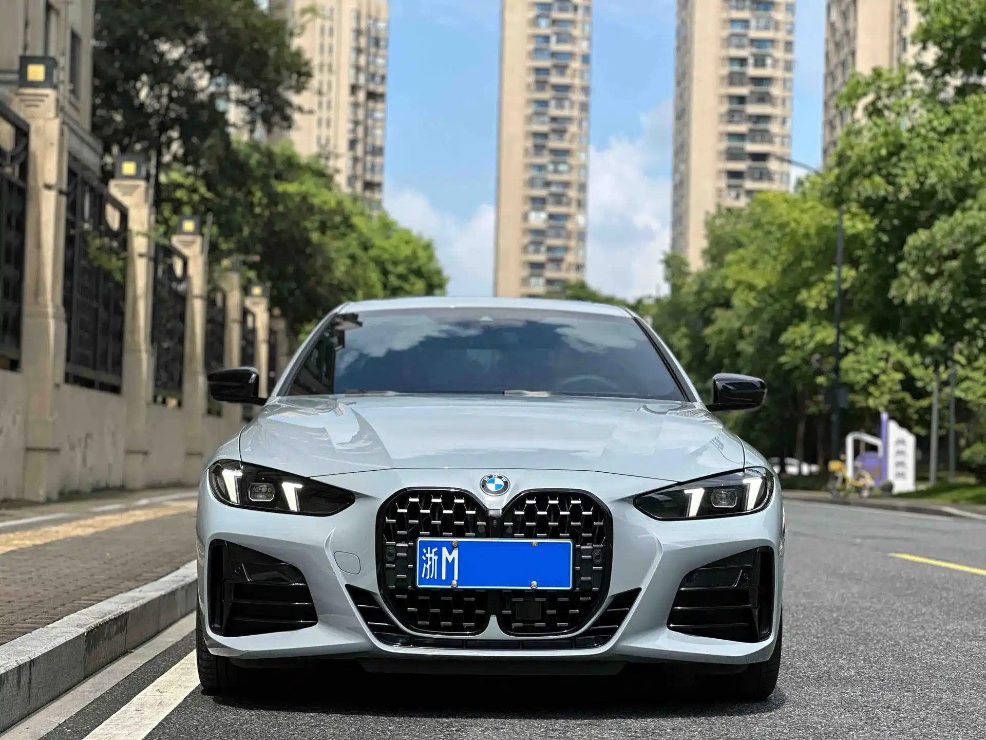 Photo 2 - BMW 4 Series
