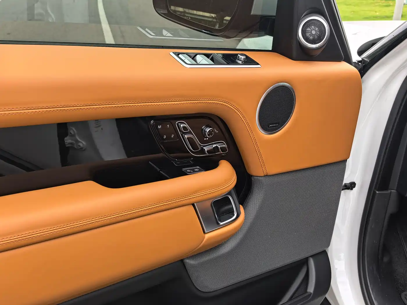 Land Rover Range Rover 2018 3.0 SC V6 Vogue Heritage Extended Edition фото 8