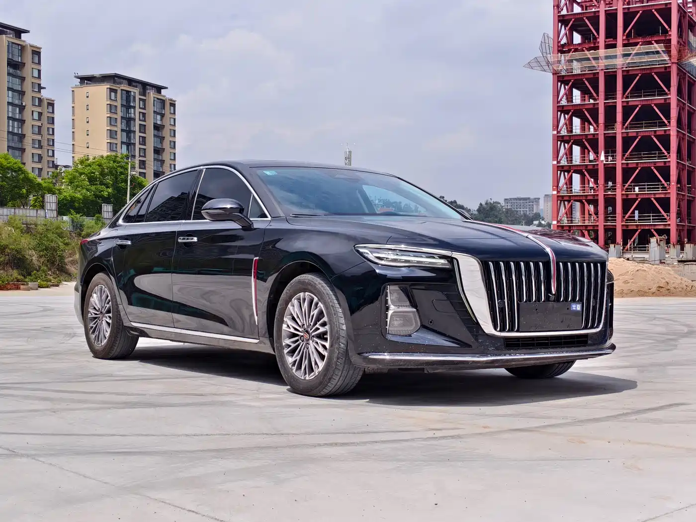 Hongqi H5 2023 2.0T Auto Smart Connect Flag Enjoy фото 3