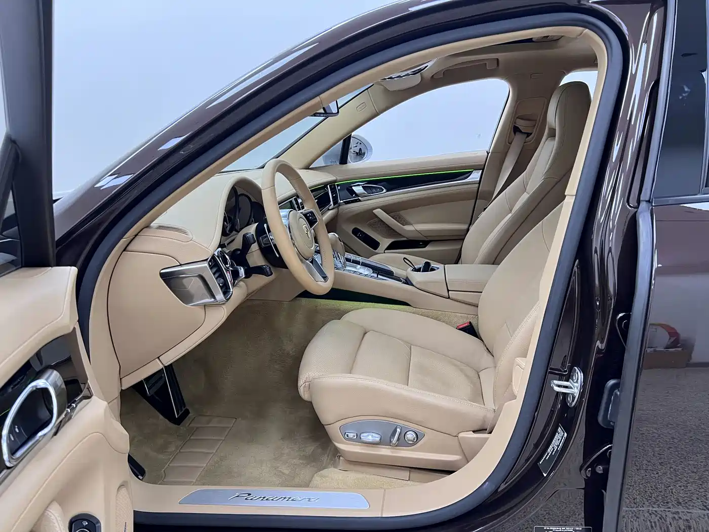 Porsche Panamera 2014 Panamera 3.0T фото 9