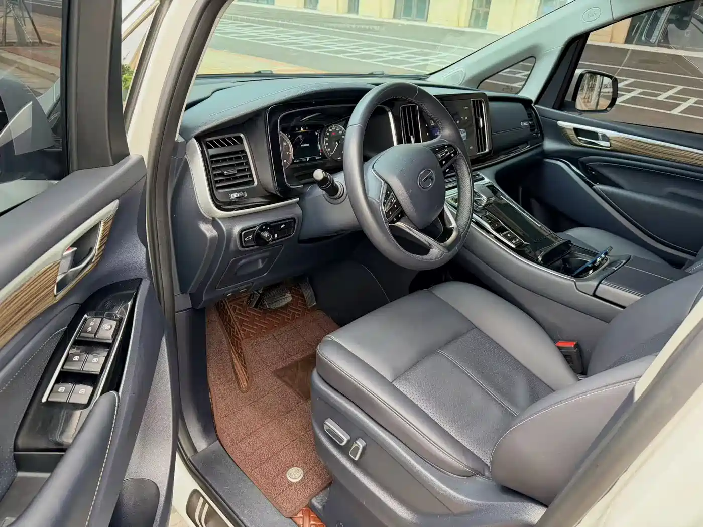 GAC Trumpchi Trumpchi M8 2024 Leadershow Series 390T Premium Edition фото 6