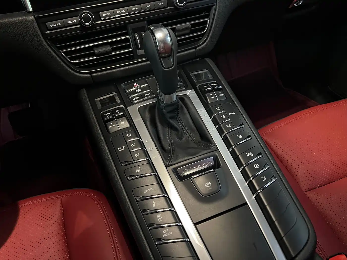 Porsche Macan 2021 Macan 2.0T фото 14