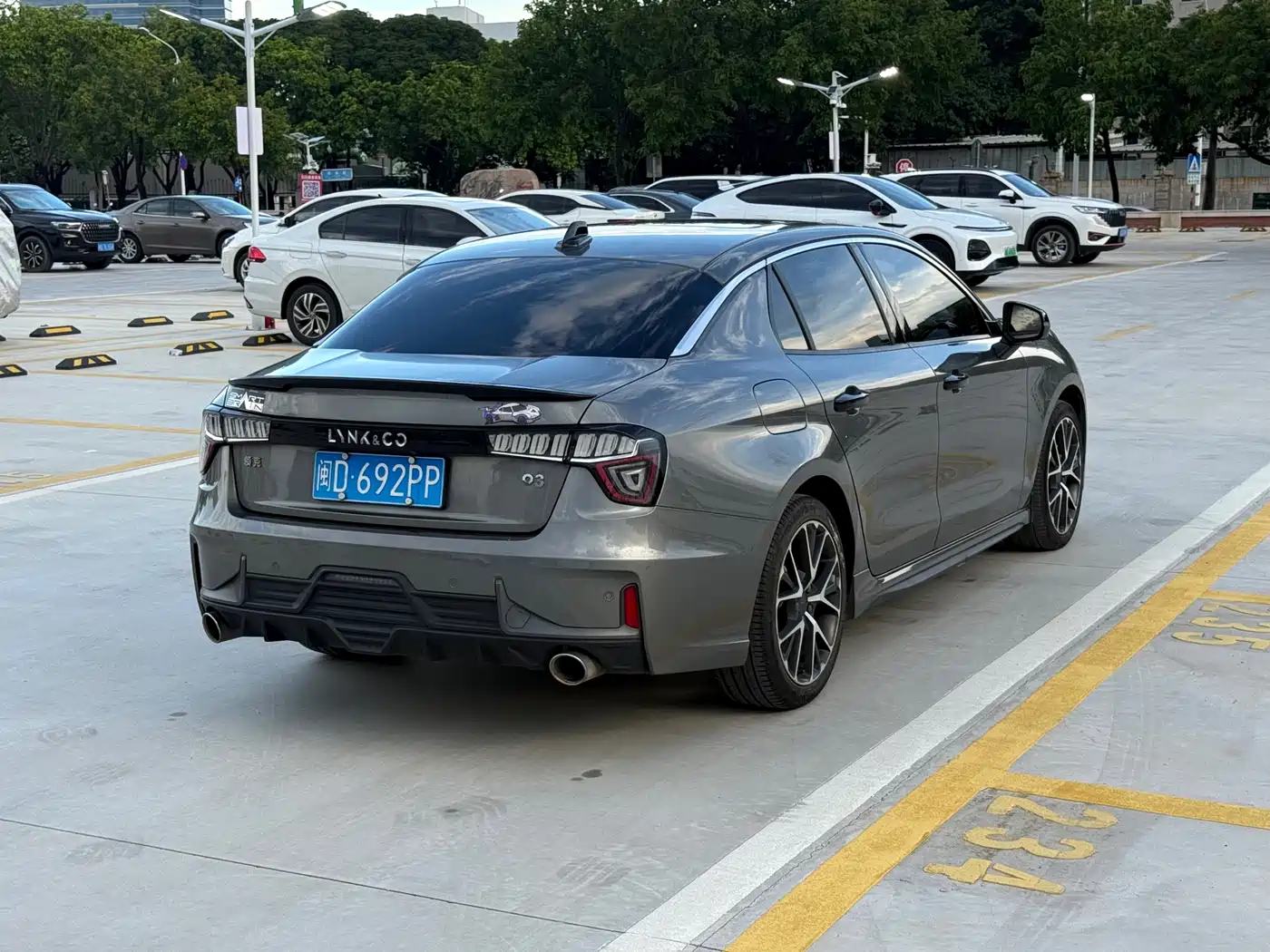 Lynk & Co 03 2021 1.5TD DCT Jin Champion Edition фото 4
