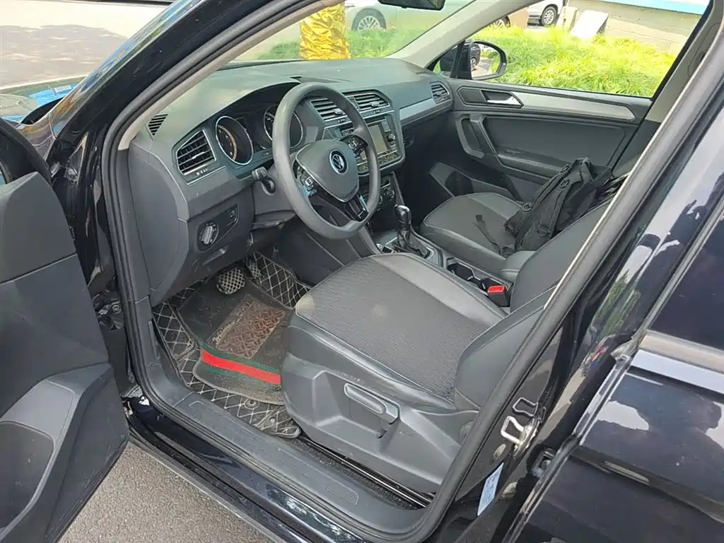 Volkswagen Tiguan L 2021 330TSI Automatic 2WD Comfort фото 22