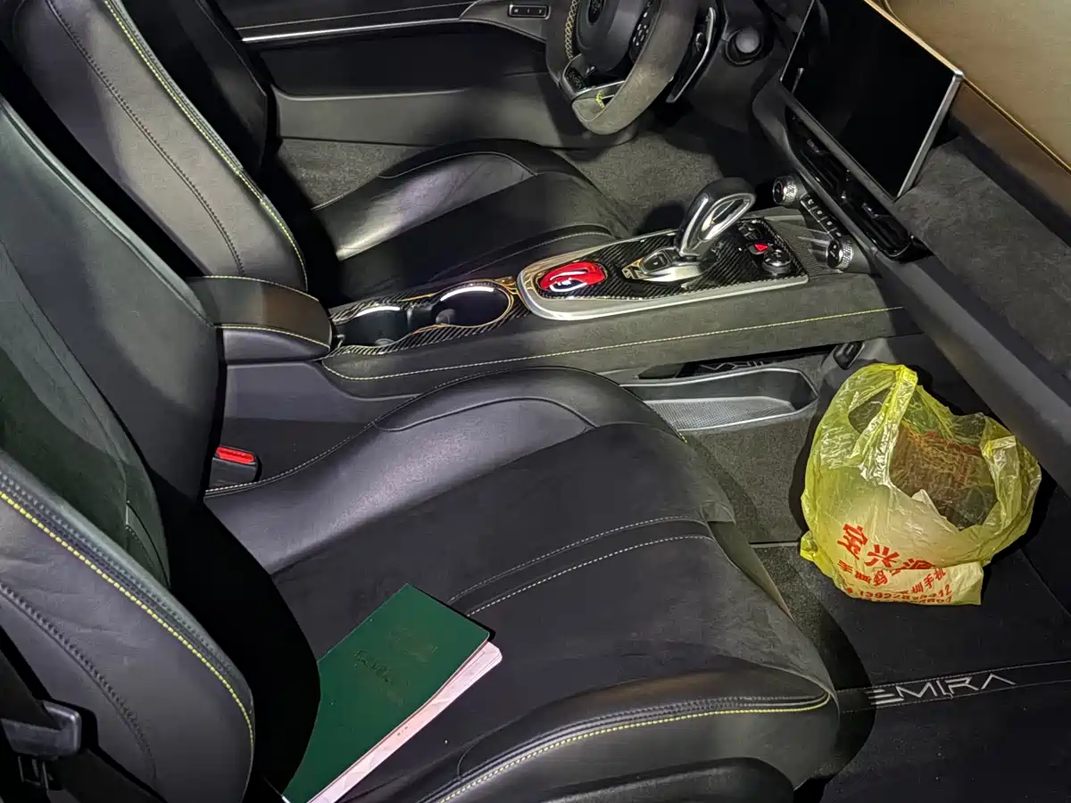 Lotus Cars EMIRA 2021 2.0T DCT First Edition фото 11