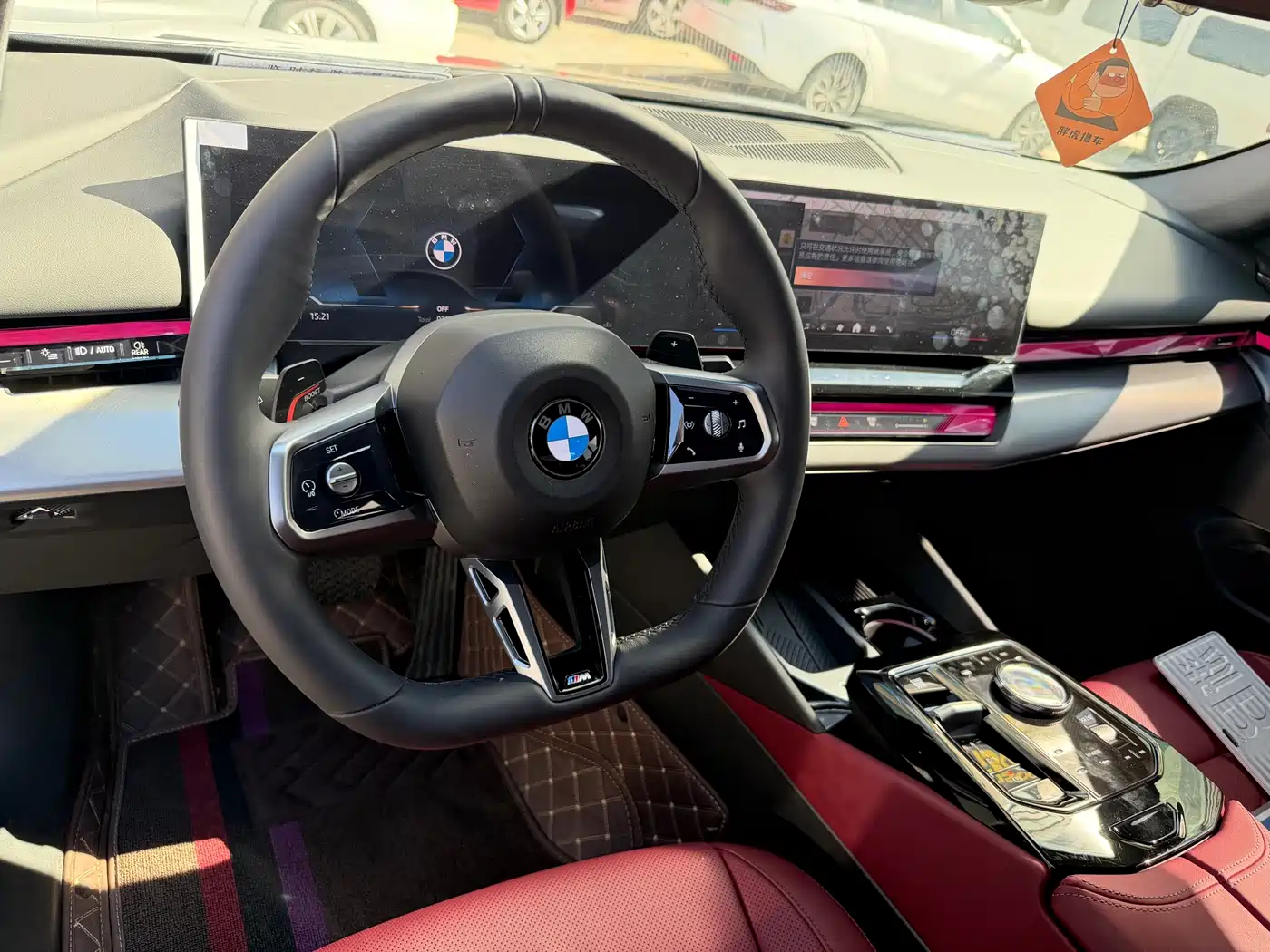 BMW 5 Series 2025 530Li Leading Luxury Package фото 7