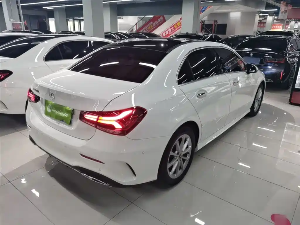 Mercedes-Benz A-Class 2021 A 200 L Sport Sedan Fashion Edition фото 7
