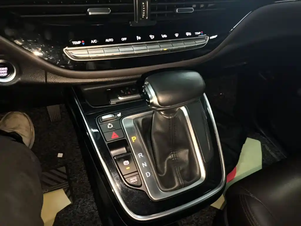 GAC Trumpchi Trumpchi M6 2019 270T DCT Premium Edition (6-seater) (China VI) фото 14