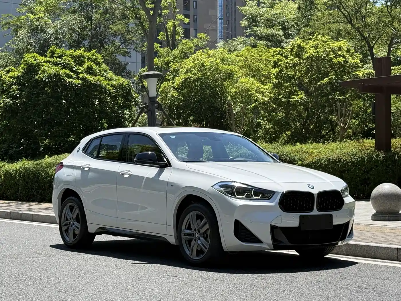 BMW X2 2023 sDrive25i M Sport Shadow Edition фото 3