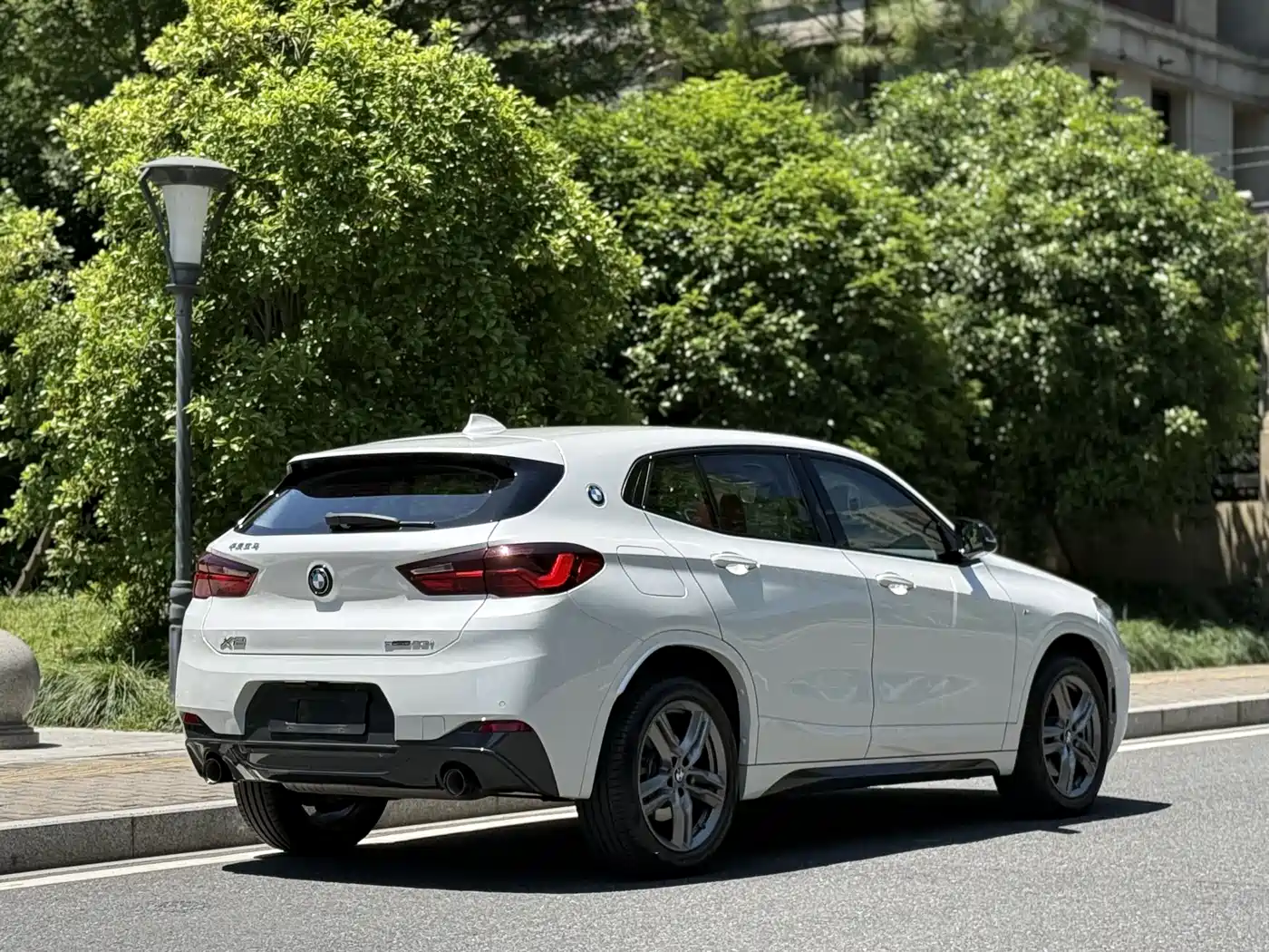 BMW X2 2023 sDrive25i M Sport Shadow Edition фото 6