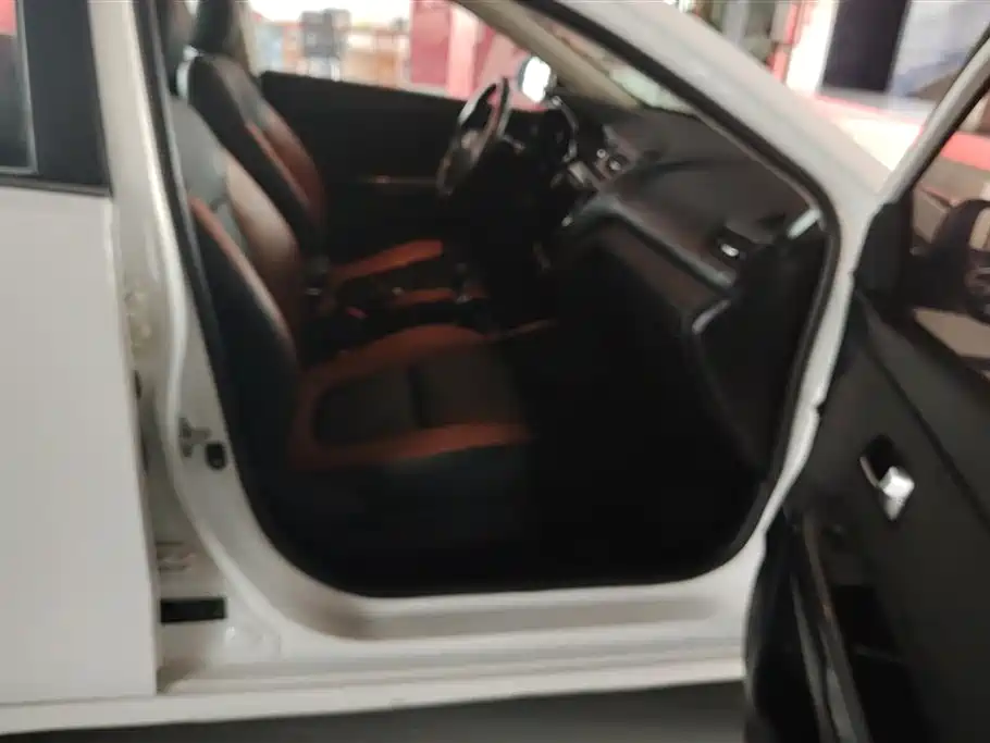 Kia K2 2015 Sedan 1.4L MT GLS фото 8