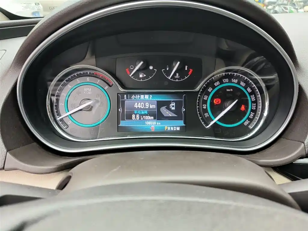 Buick Regal 2015 2.0L Elite Fashion Model фото 12