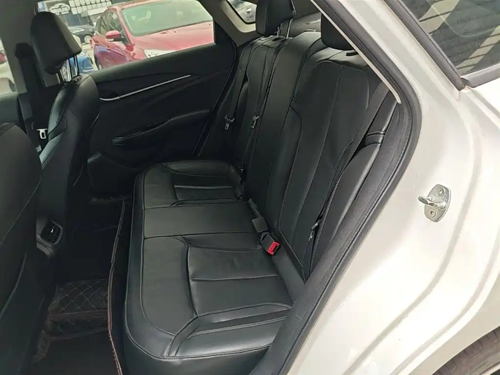 Buick Excelle 2018 18T Automatic Elite фото 17
