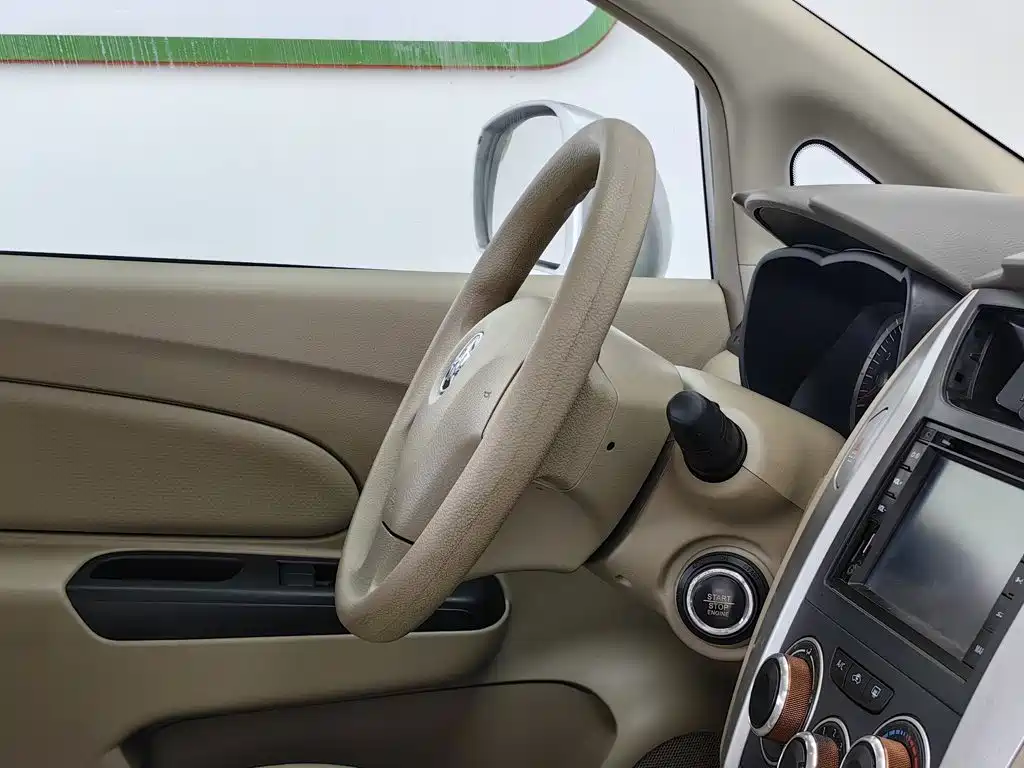 Venucia D50 2014 2013 1.6L Auto Fashion