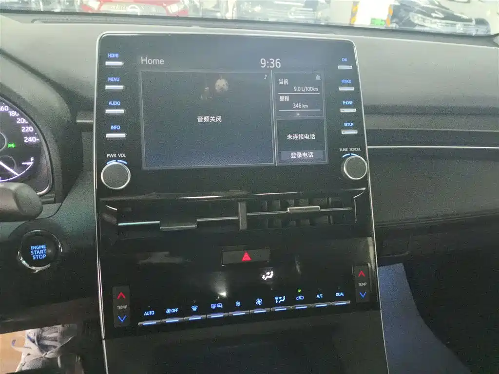 Toyota Avalon 2022 2.0L Luxury Edition фото 13