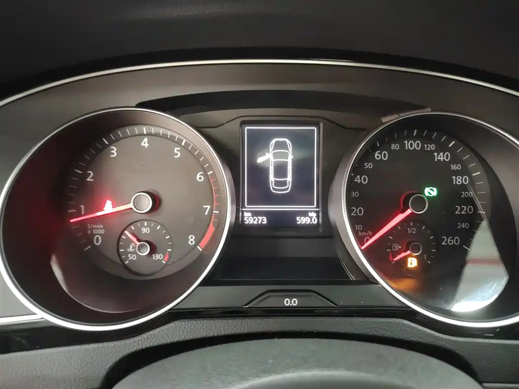 Volkswagen Magotan 2020 330TSI DSG Leading фото 8