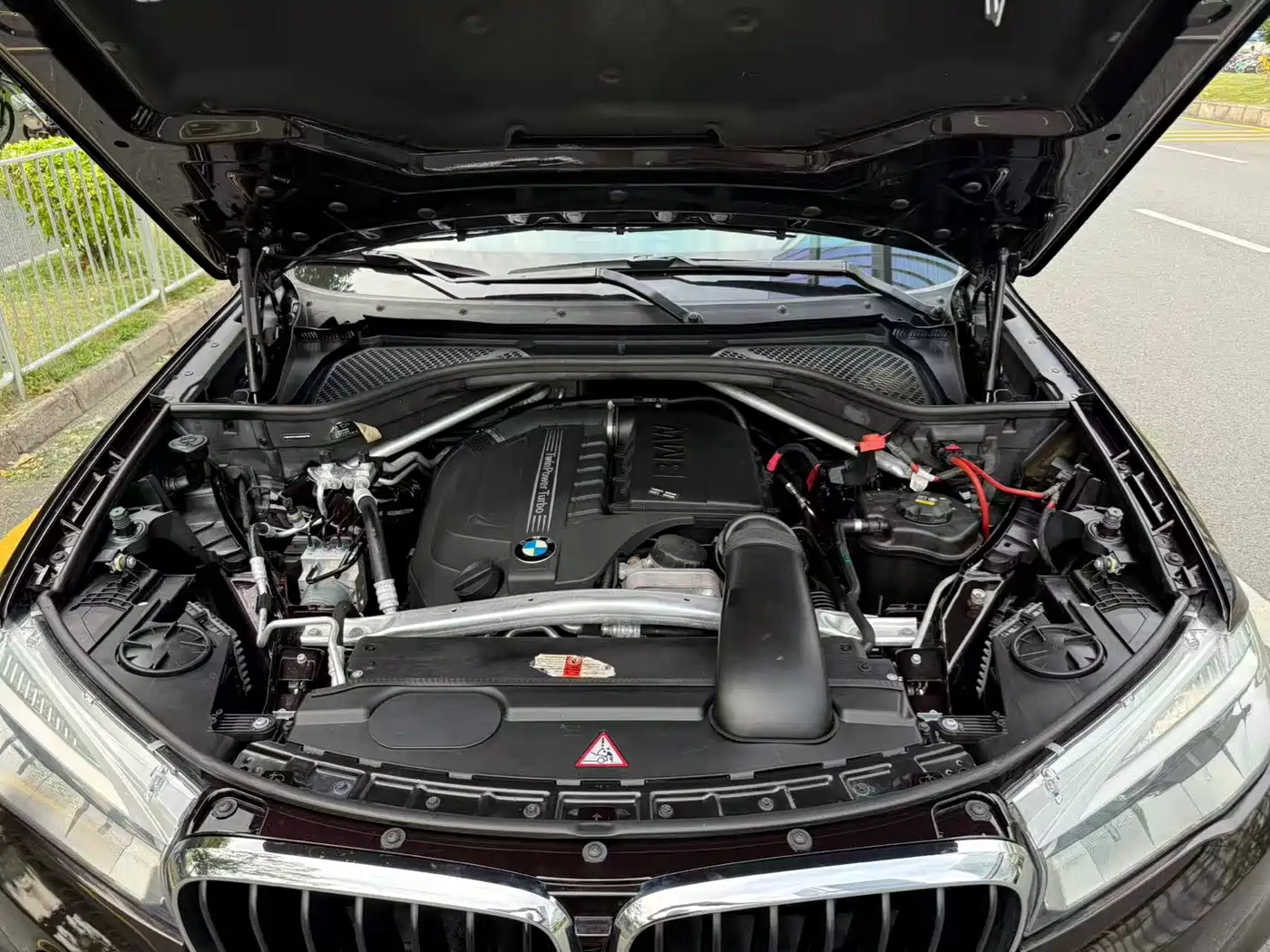 BMW X5 (Import) 2017 xDrive35i Leading Edition фото 15