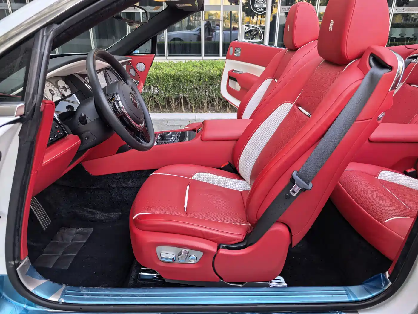 Rolls-Royce Dawn 2021 2018 6.6T Standard