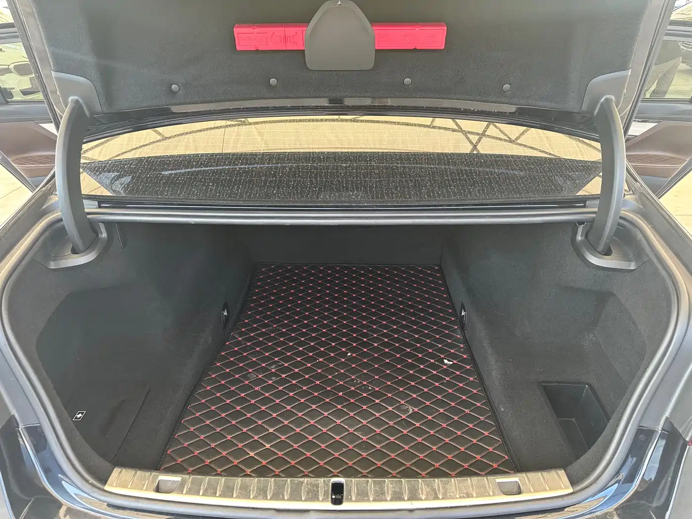 BMW 7 Series 2019 740Li Leading M Sport Package фото 14