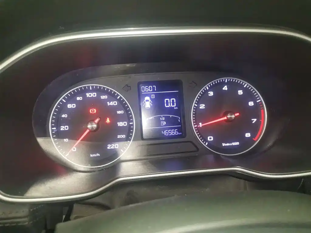 Roewe RX3 2020 2020 1.6L Manual Ultra Comfort Progressive