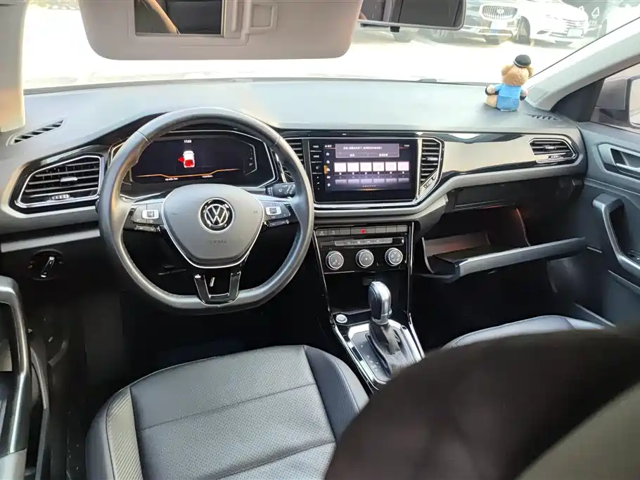 Volkswagen T-ROC 2021 Facelift 280TSI DSG 2WD Comfort Smart Connect Edition фото 11