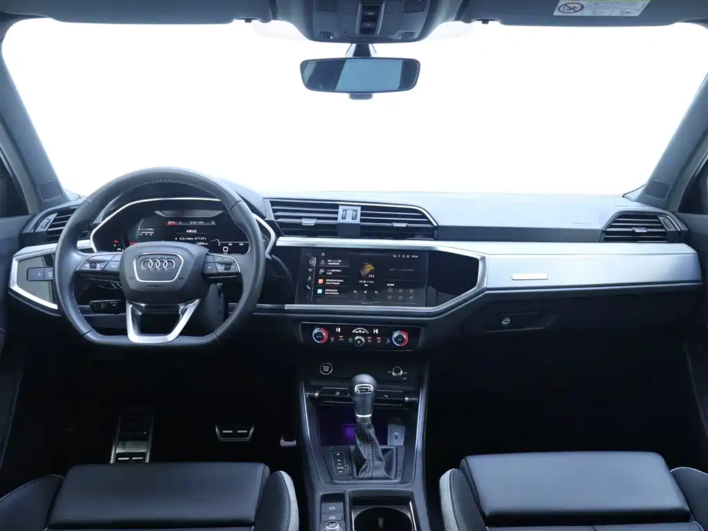 Audi Q3 2024 35 TFSI Fashion Sport фото 13