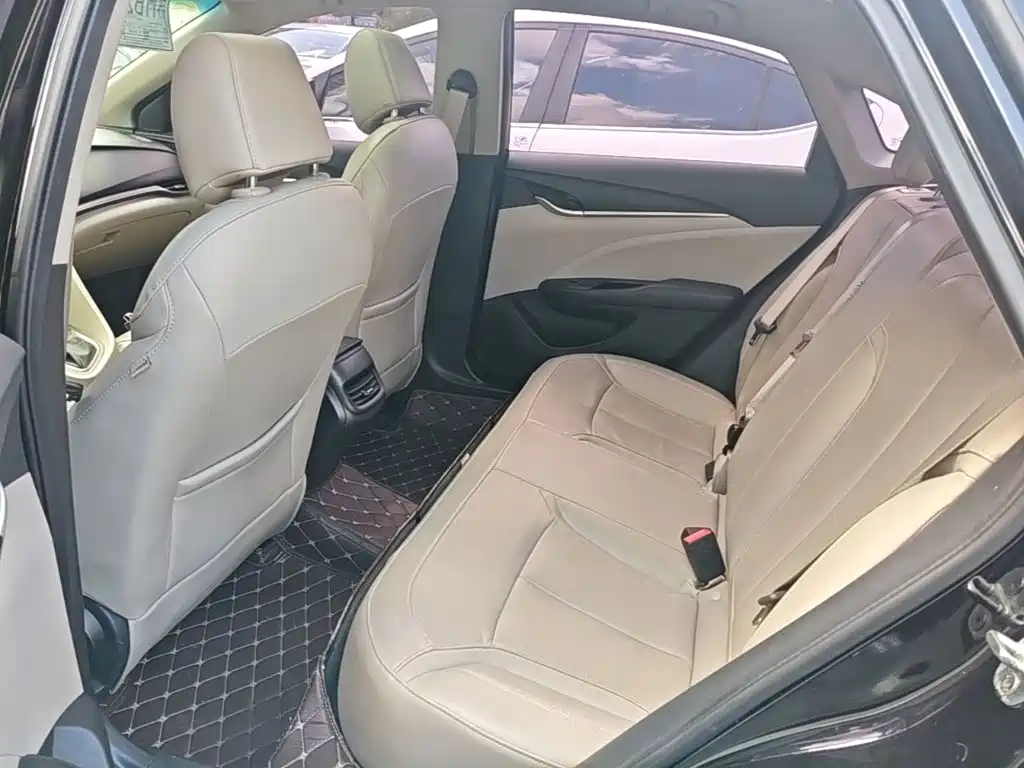 Фото 13 - Buick Excelle
