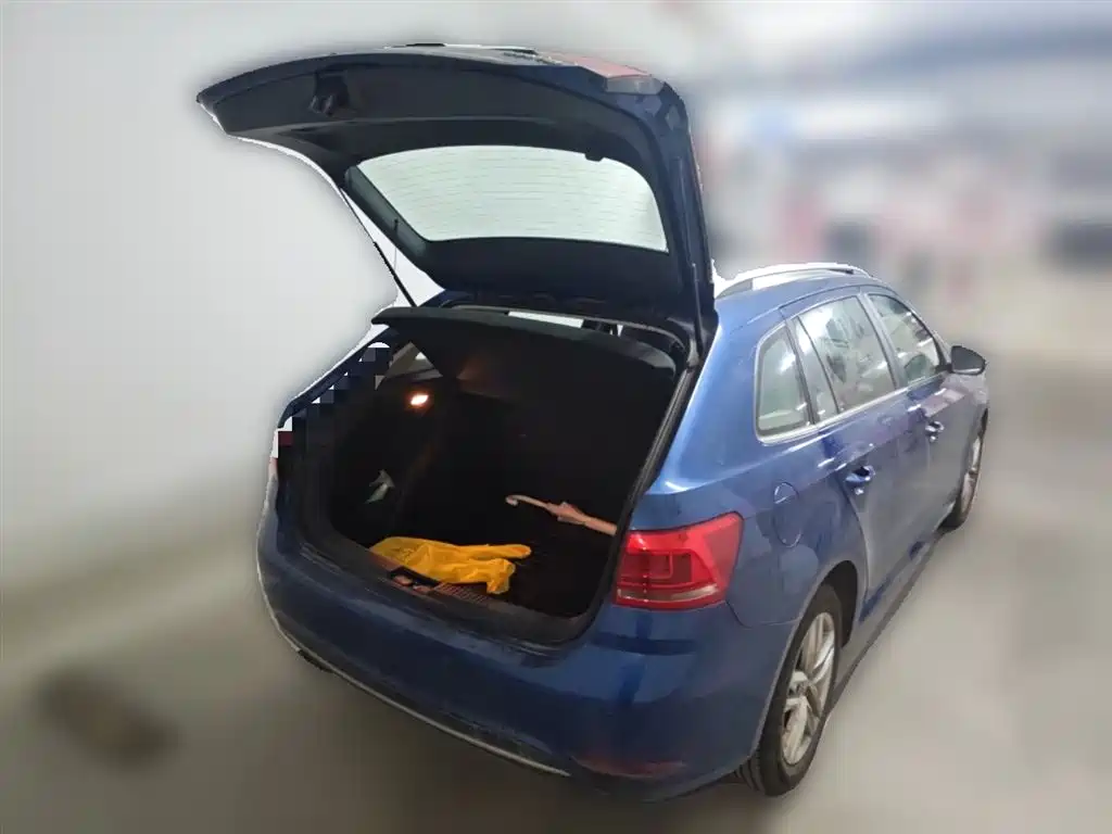 Volkswagen Lavida Tour 2015 230TSI DSG Comfort Edition фото 10