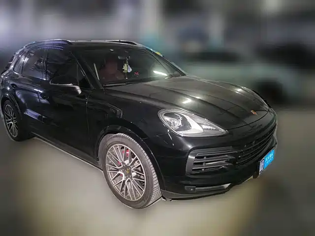 Porsche Cayenne 2023 Cayenne 3.0T Platinum Edition — фото 3