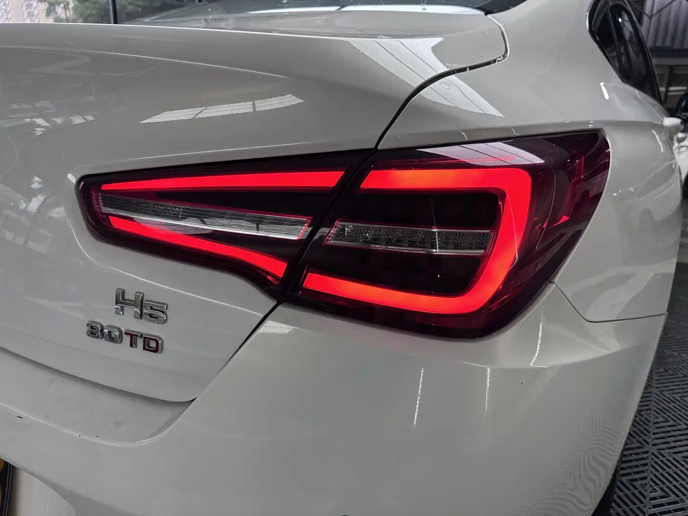 Hongqi H5 2020 1.5T DCT Qi Rhythm Edition фото 16