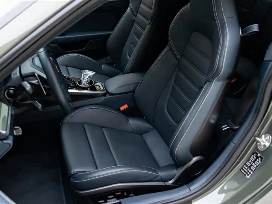 Porsche 911 2022 Turbo S 3.7T фото 14