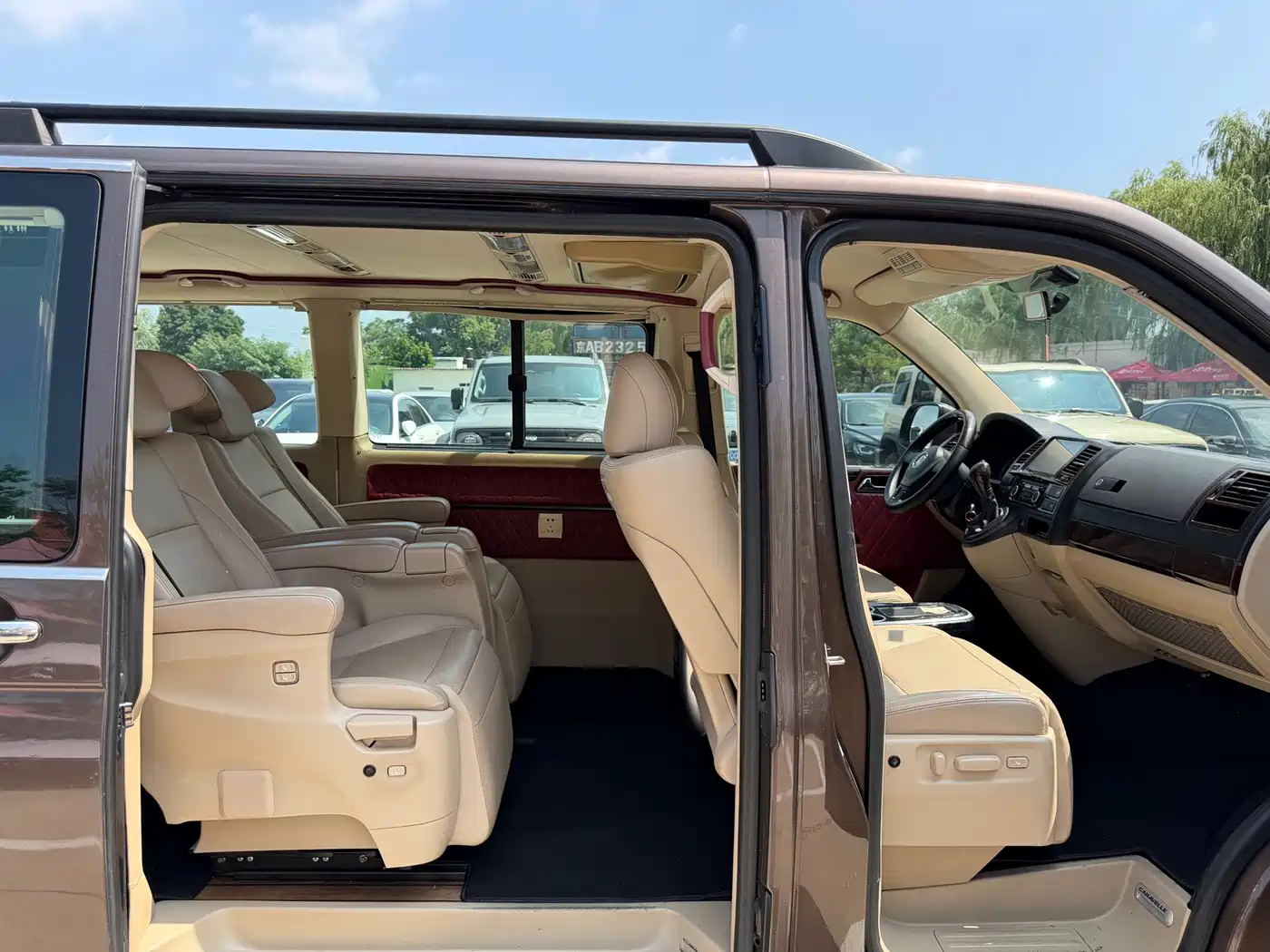 Volkswagen Caravelle 2015 2015 2.0TSI 4WD Comfort