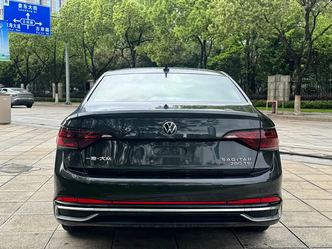 Volkswagen Sagitar 2023 Model Year 280TSI DSG Surpass Edition фото 16