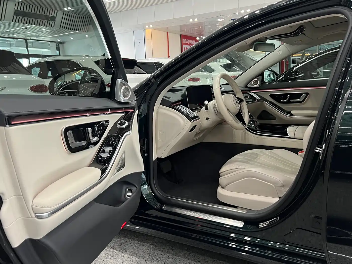 Mercedes-Benz S-Class 2023 Model S 400 L Luxury Edition фото 5