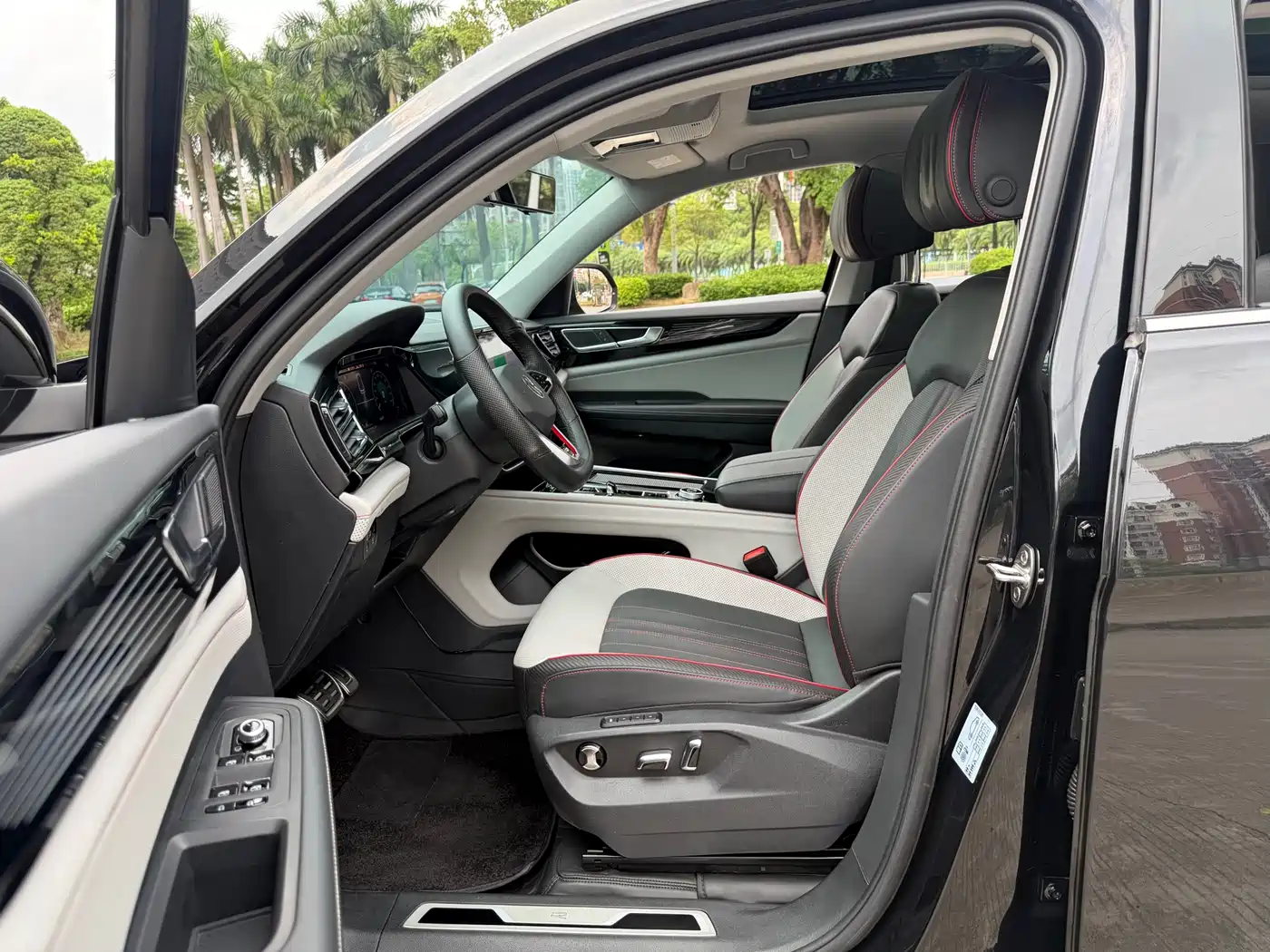 Volkswagen Teramont 2023 Teramont X Facelift 380TSI 4WD Premium Luxury Edition фото 15