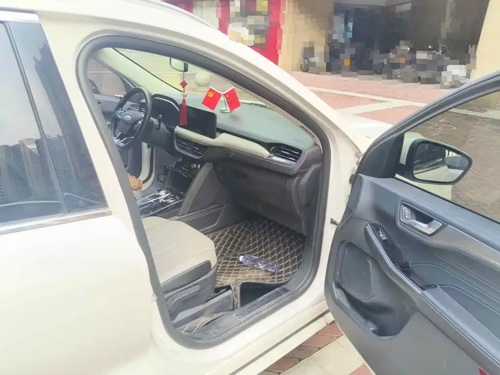 Ford Escape, миниатюра 13