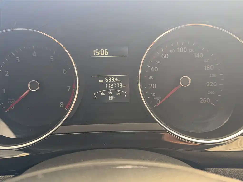 Volkswagen Sagitar 2015 1.6L Manual Comfort фото 13