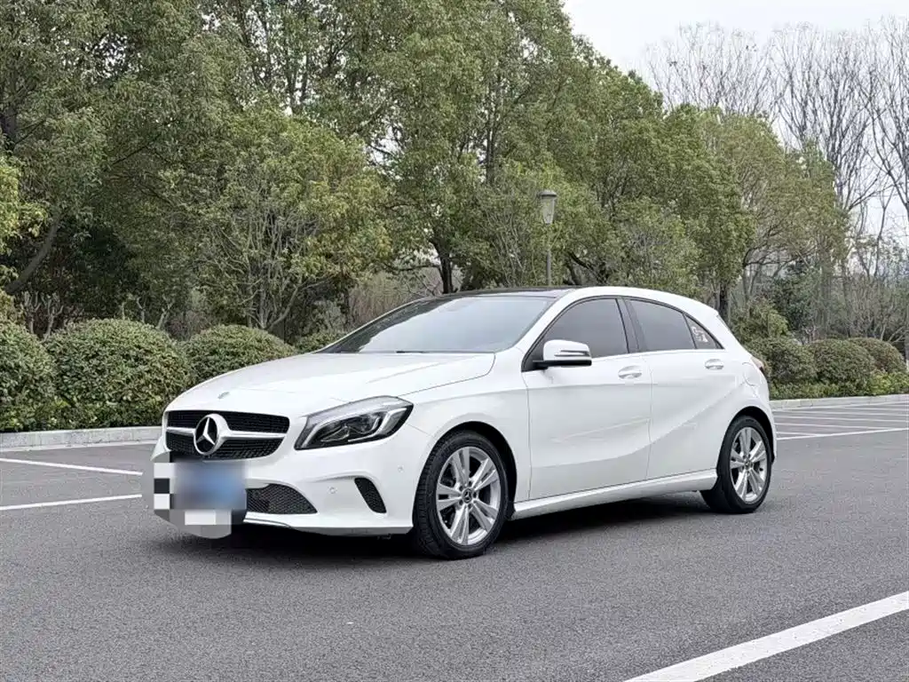 Mercedes-Benz A-Class (Import) 2017 Facelift A 200 Dynamic