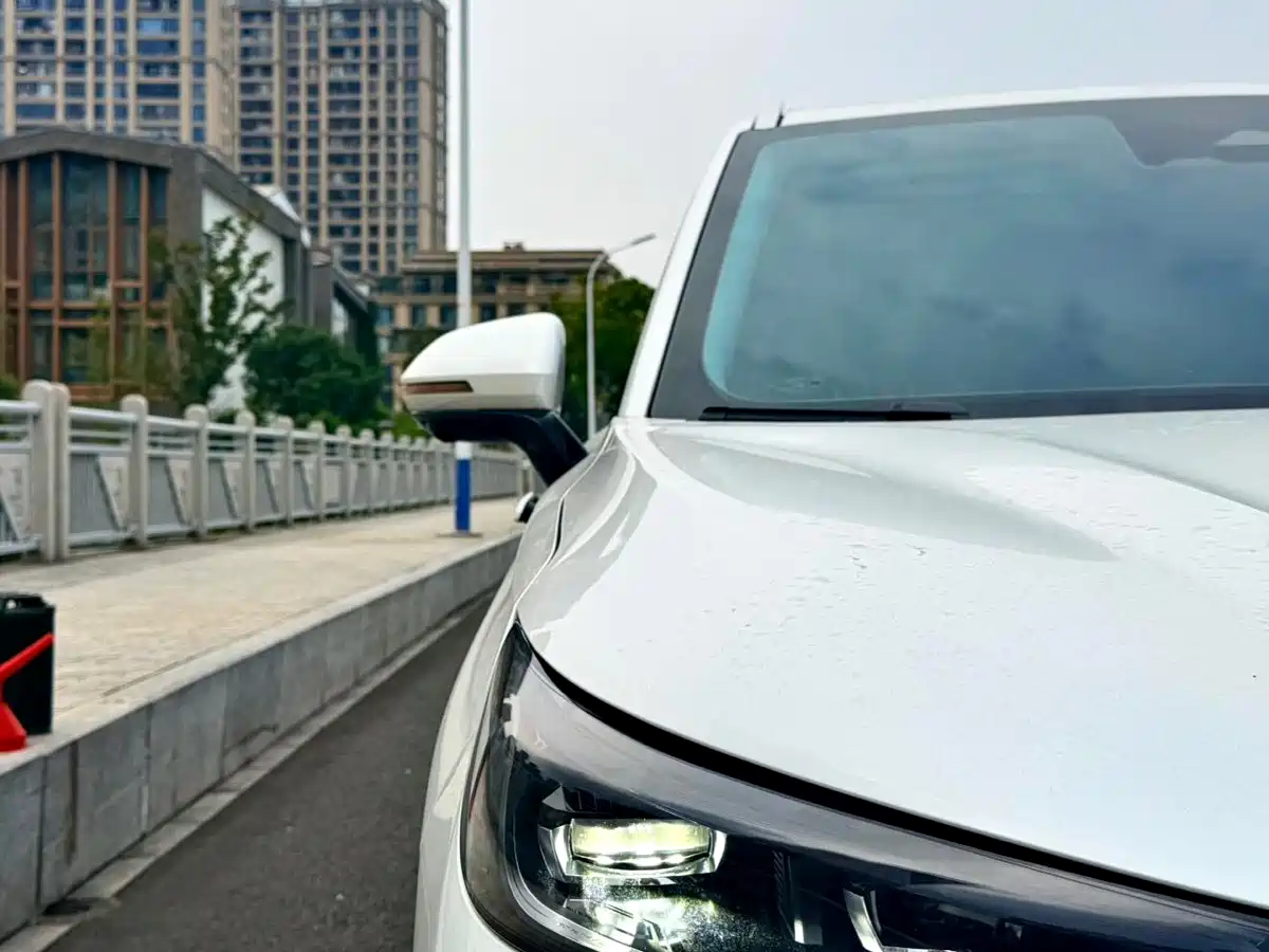 Chery Tiggo 8L 2025 2024 2.0T 2WD Premium 5-seater