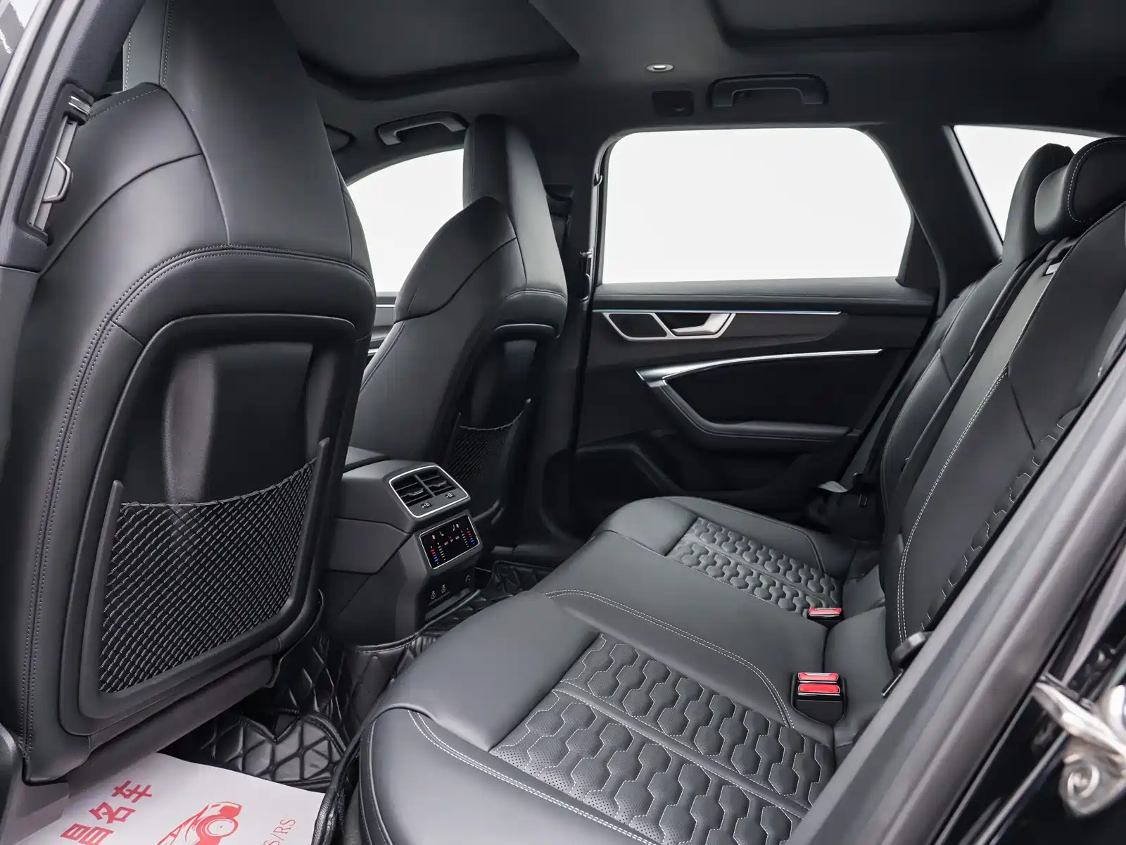 Photo 15 - Audi RS 6