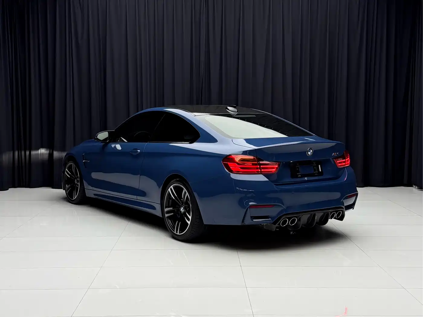BMW M4 2015 2014 M4 Coupe