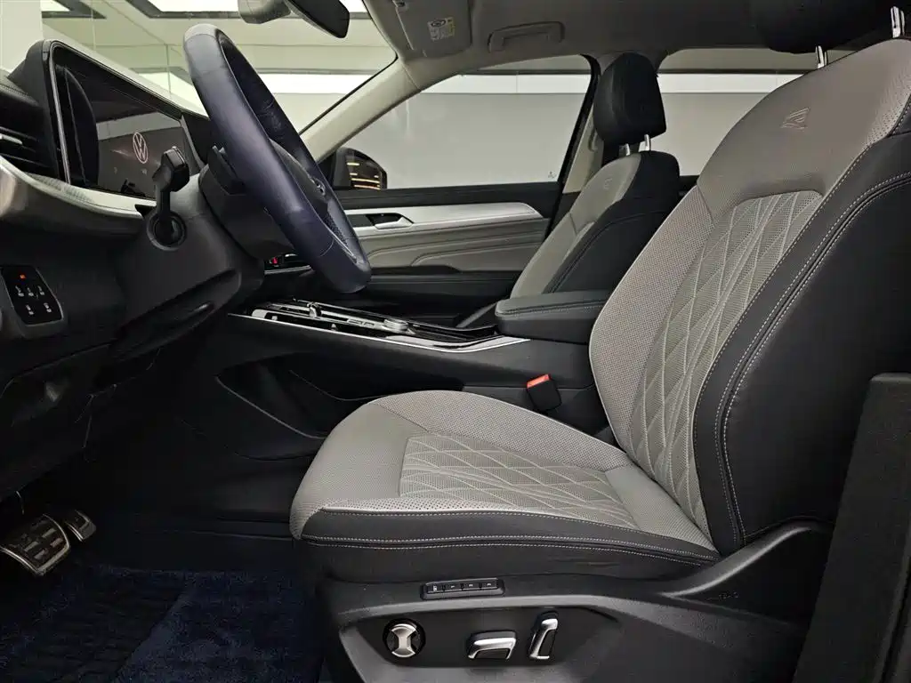 Volkswagen Talagon 2023 380TSI 4WD R-Line Touring Edition фото 7