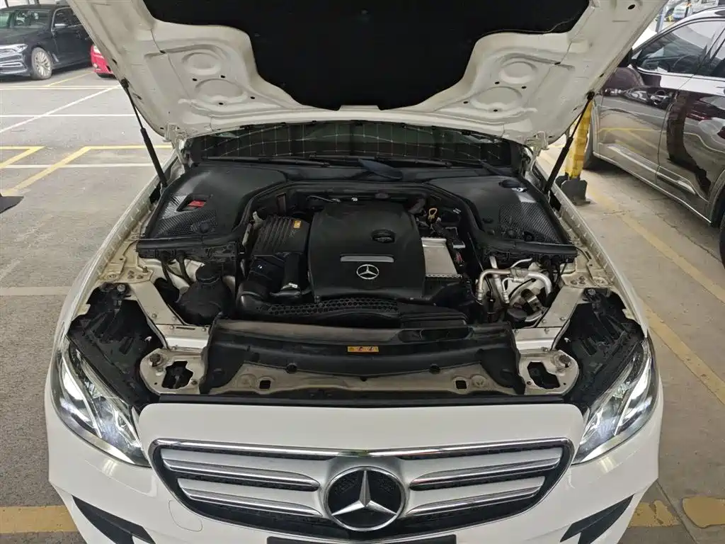 Mercedes-Benz E-Class 2019 E 200 L Sport фото 20