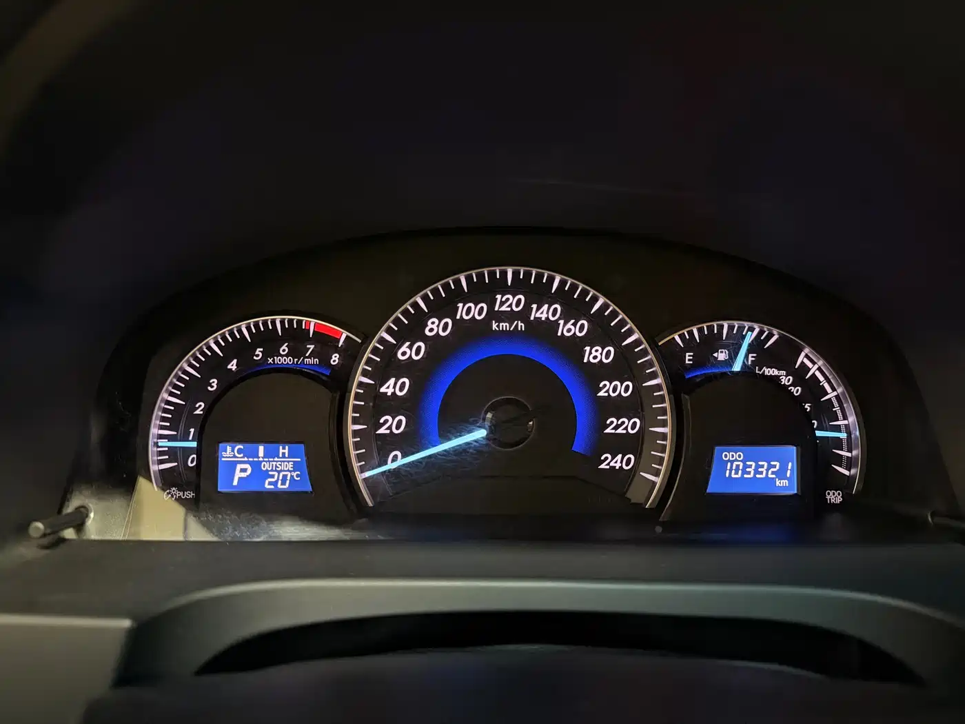 Toyota Camry 2015 2.0E Elite Edition фото 19