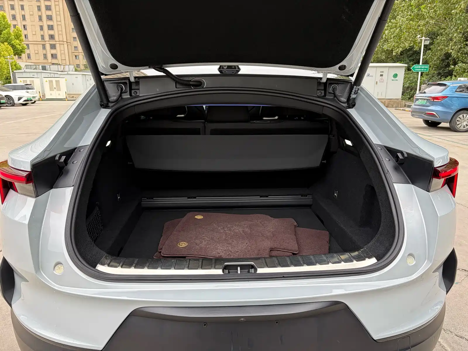 Photo 12 - Polestar 4