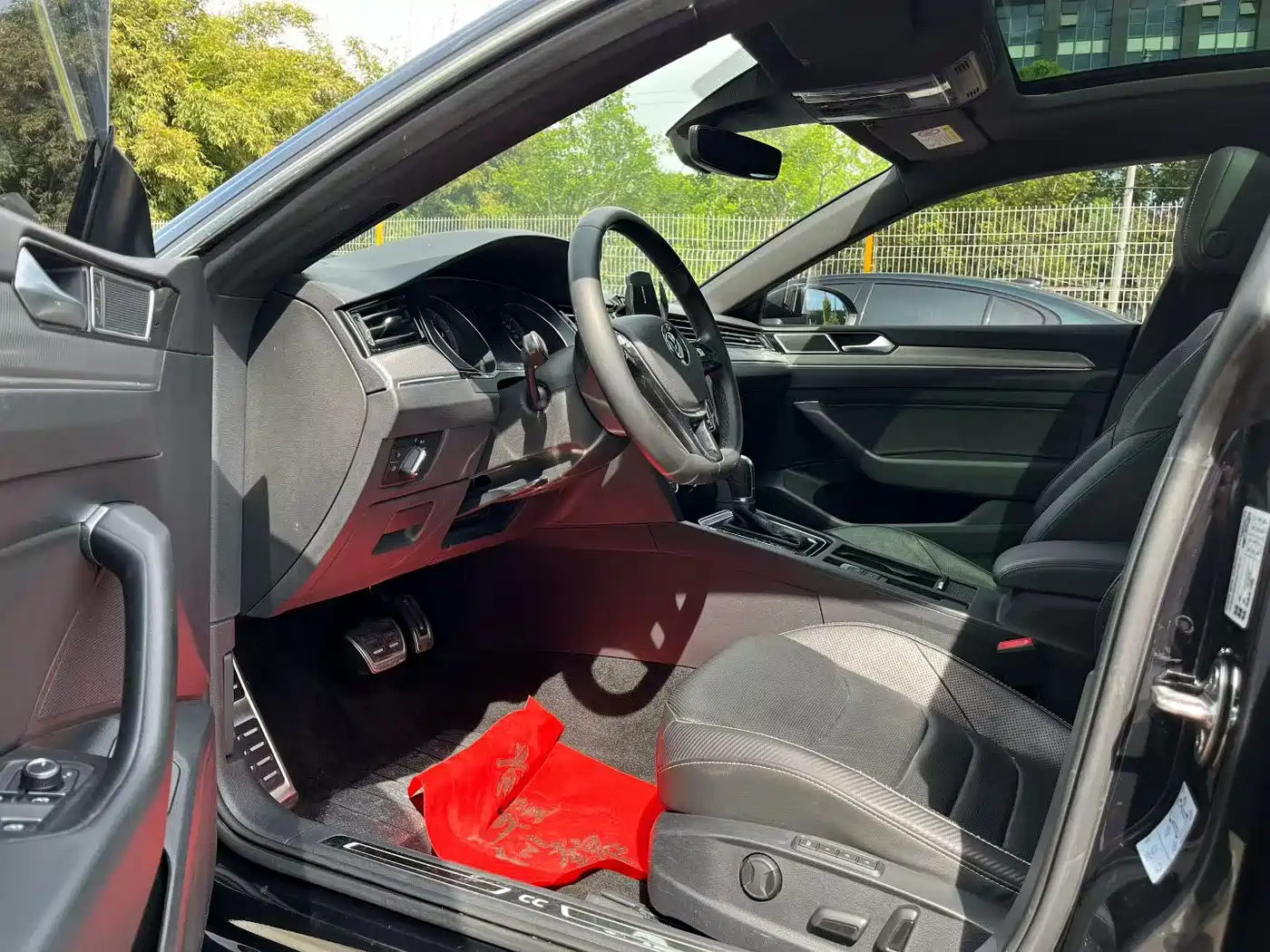 Volkswagen FAW-Volkswagen CC 2019 330TSI Charm Edition China VI фото 5