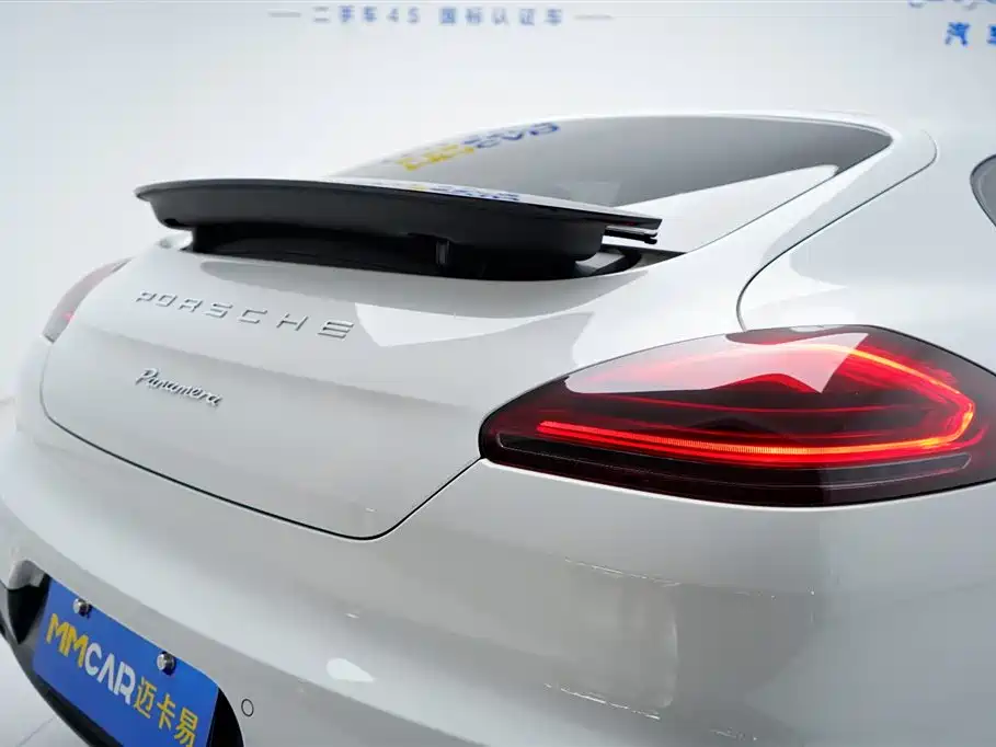 Porsche Panamera 2014 Panamera 3.0T фото 18